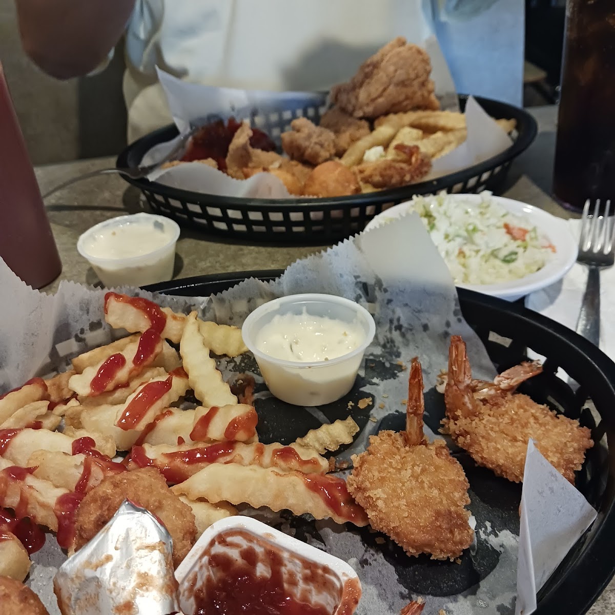 Bully's On Main St.-10