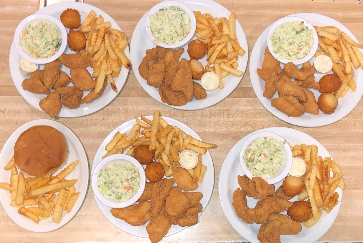 Bully's On Main St.-2