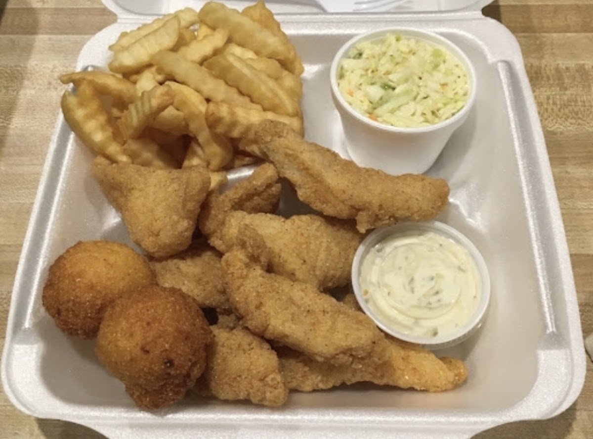 Bully's On Main St.-6