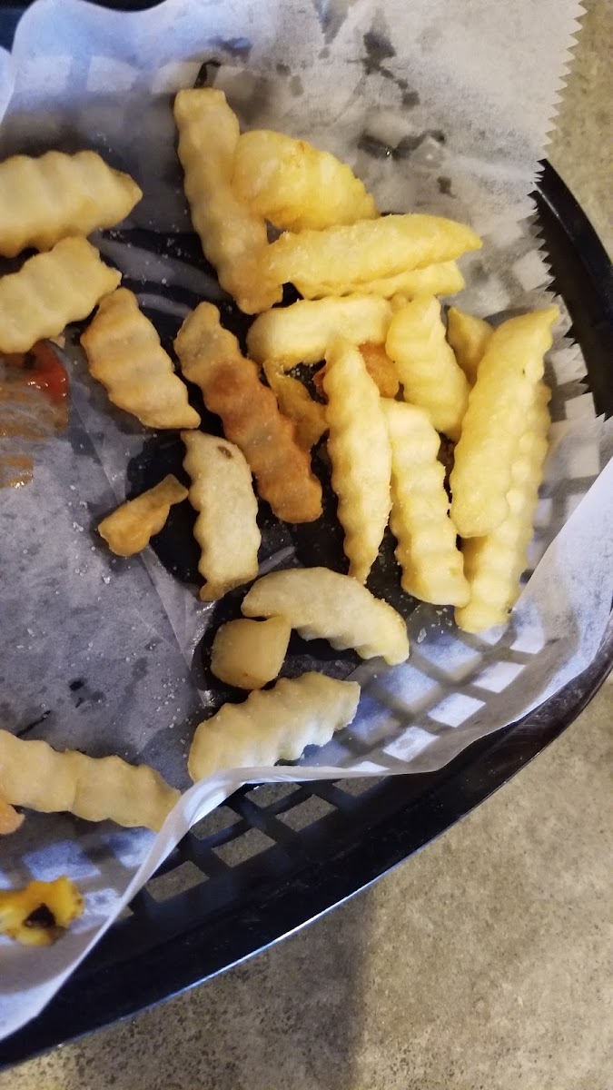 Bully's On Main St.-7